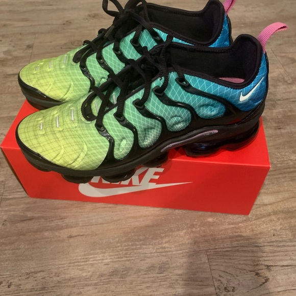 Men’s Nike Air Vaporplus Max - Picture 1 of 7